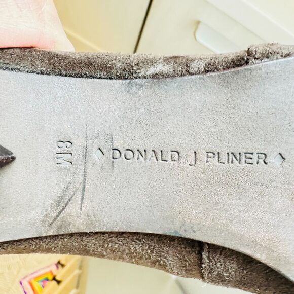 Donald Pliner Boots Womens 8 Ankle Bootie Brown Suede Stretch Heels Sock Bootie - Picture 10 of 11